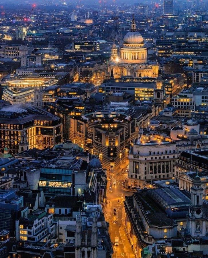 Cool Place 02 Academy London Bagian luar foto